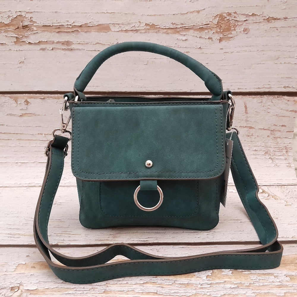 No Boundaries Small Crossbody Handbag With Removeable Strap